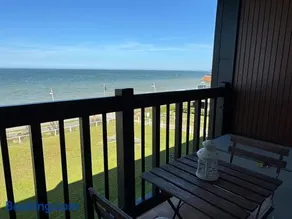 Studio en bord de mer avec balcon et vue imprenable, accès direct plage - FR-1-487-317 - Image 4