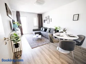 City Suite - 5 Min to HBF - Image 1