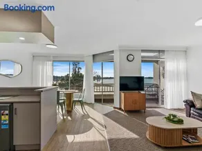 Yarrawonga Lakeside Apartment 48 - Image 2