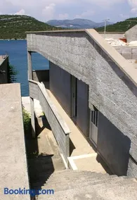 Apartments by the sea Luka Dubrava, Peljesac - 4568 - Image 1