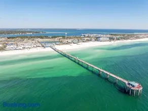 Ocean - 5 Beds Retreat with Pickleball, Arcade, Grill & Beach Access! - Image 2