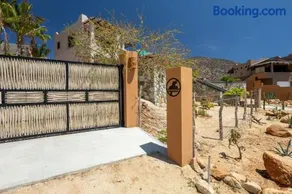 2BR with Stunning Ocean Views - Image 2