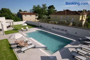 Venti apartments with swimming pool and private parking - Image 3