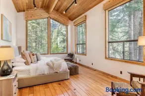 5 BEDROOM, MOUNTAIN VIEWS, SOUNDS OF STREAM, LARGE DECK, HOT TUB, CLASSIC SUNDANCE CABIN - Image 3