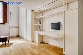 Spacious Renovated Loft - CityLife and Sempione - Image 2