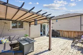 Bright 3-BDRM House, Family Home & Parking, YYZ Airport - Image 1