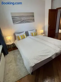 Arkadia The View Luxury Prime Apartment - Image 1
