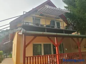 Fűzfa Apartmanház - Image 1