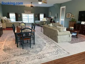 Full Circle Farm Inn - Image 2