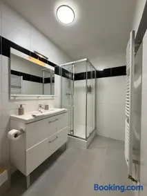 Le Jupiter, Centre ville, Parking Privé - Image 4