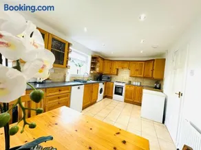 Tillicoultry Jupiter Apartment - Scotland Holiday Let - Image 1