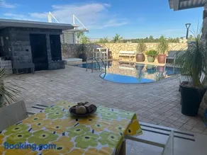 Nofesh Ba Alon 10 - Image 1
