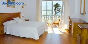 Hotel Donde Caparrós - Image 3