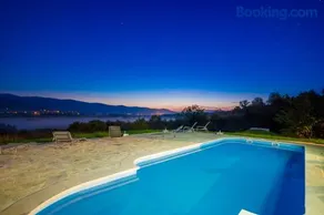 Villa Hills - Image 2