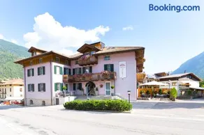 Alp Hotel Dolomiti - Image 3
