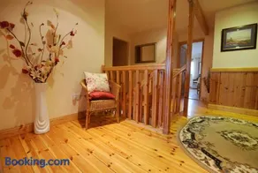 Lough Dan House - Image 5