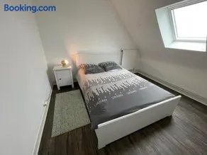 Maison rénovée avec charme, proche des plages - Image 2