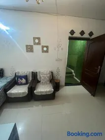Homestay 3BHK floor - Image 5