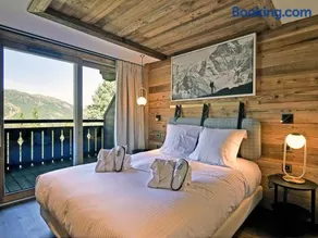 Appartement lumineux avec balcon à 2 chambres doubles et services inclus, skis aux pieds - Image 1