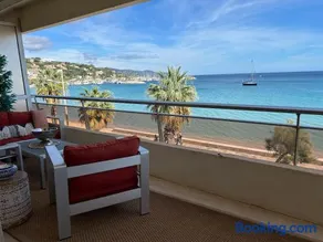 Premium Sea Front Apartment - Image 4