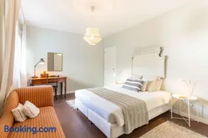 KOPKE 113, local & spacious 2Bed - Image 1