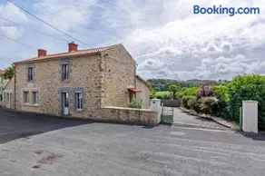 Le Clos des Prés Piscine et Spa - Image 2