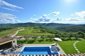 Luxury Villa Maslina with private pool & jacuzzi - Image 2