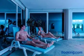 Suite romantique 4 étoiles avec piscine privée chauffée - Image 2