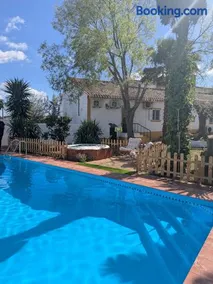 Casa da Ponte Quiet Bed and Breakfast in Alentejo Wine Region - Image 1