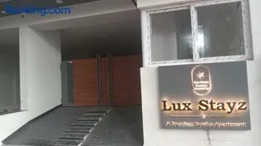 Lux Stayz - Image 1