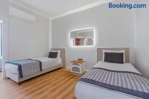 Q Ella Beach Hotel - Image 4