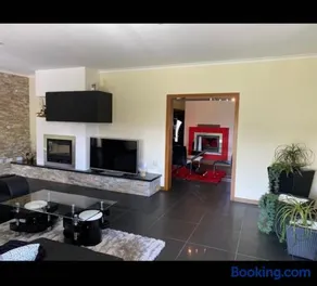 Moradia de Sonho com Piscina - Image 4