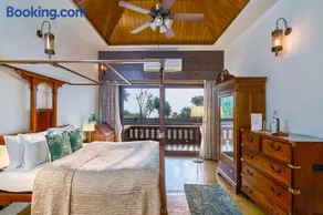 SaffronStays The Devrai by the Sea - Image 3