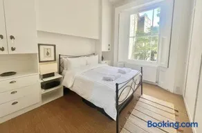Classic Notting Hill Apartment with Private Garden - Image 2