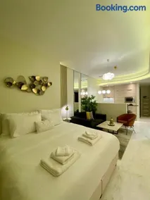 Bahrain bay studio - Image 2