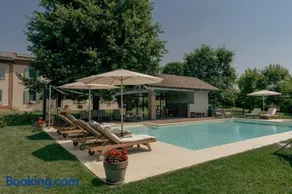 Madia Home - Image 1