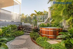 Luma Beach House Coastal Wellness Retreat at Belongil - Image 3