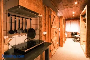 Little Trees Apartment - Image 3