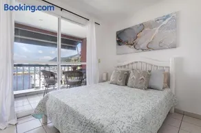 Apartamento com varanda de frente para o MAR - Angra dos Reis - Shopping Piratas - Portaria 24hs - Image 2