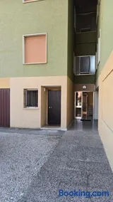 Tiny House - Image 2