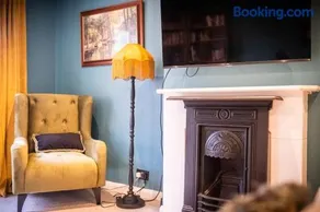 Charming Reigate Redhill Cottage - Image 5
