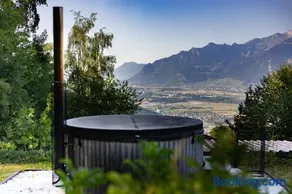 "Le chalet dans le ciel" Small, cozy, and peaceful studio with a dream view - Image 1