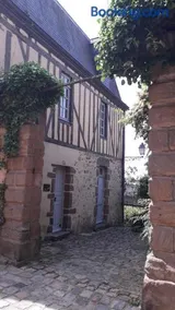 Petite Maison Romantique au calme, Cœur Historique, vue Ville et Jardin - Image 2