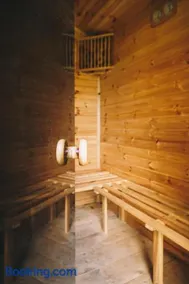 JEZIORAKI Uroczy domek i sauna 400m od jeziora Nowa Jedlanka - Image 3