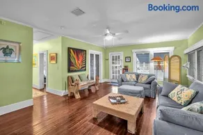 Blue Reverie - Downtown Cottage - Image 3