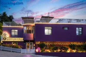Summer Tree Inn - Image 4