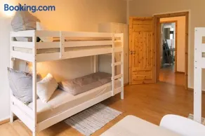 arena guest dorm - Image 2