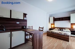 Kocsis Apartman és Camping - Image 2