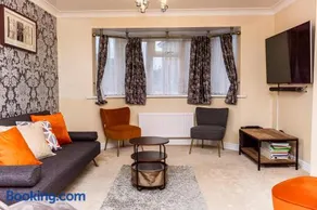 Burnham House - LABRAD HOMES - Image 2