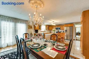Spacious Yard w/ Gazebo: Charming Windsor Retreat - Image 1